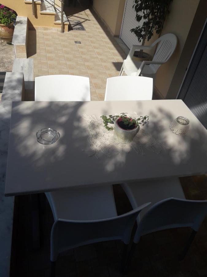 M&J Apartments Νικήτη Εξωτερικό φωτογραφία